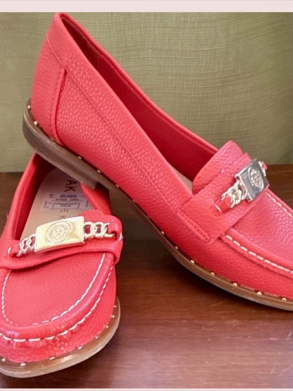 Anne Klein size  7 Women's Coral Pink Slip-On Loafers with Chain Accent